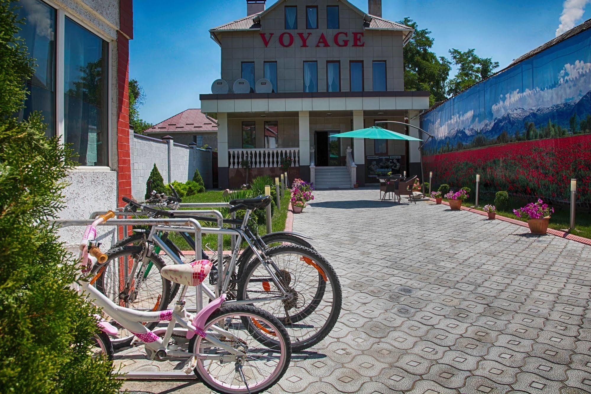 Voyage Hotel بيشكيك المظهر الخارجي الصورة