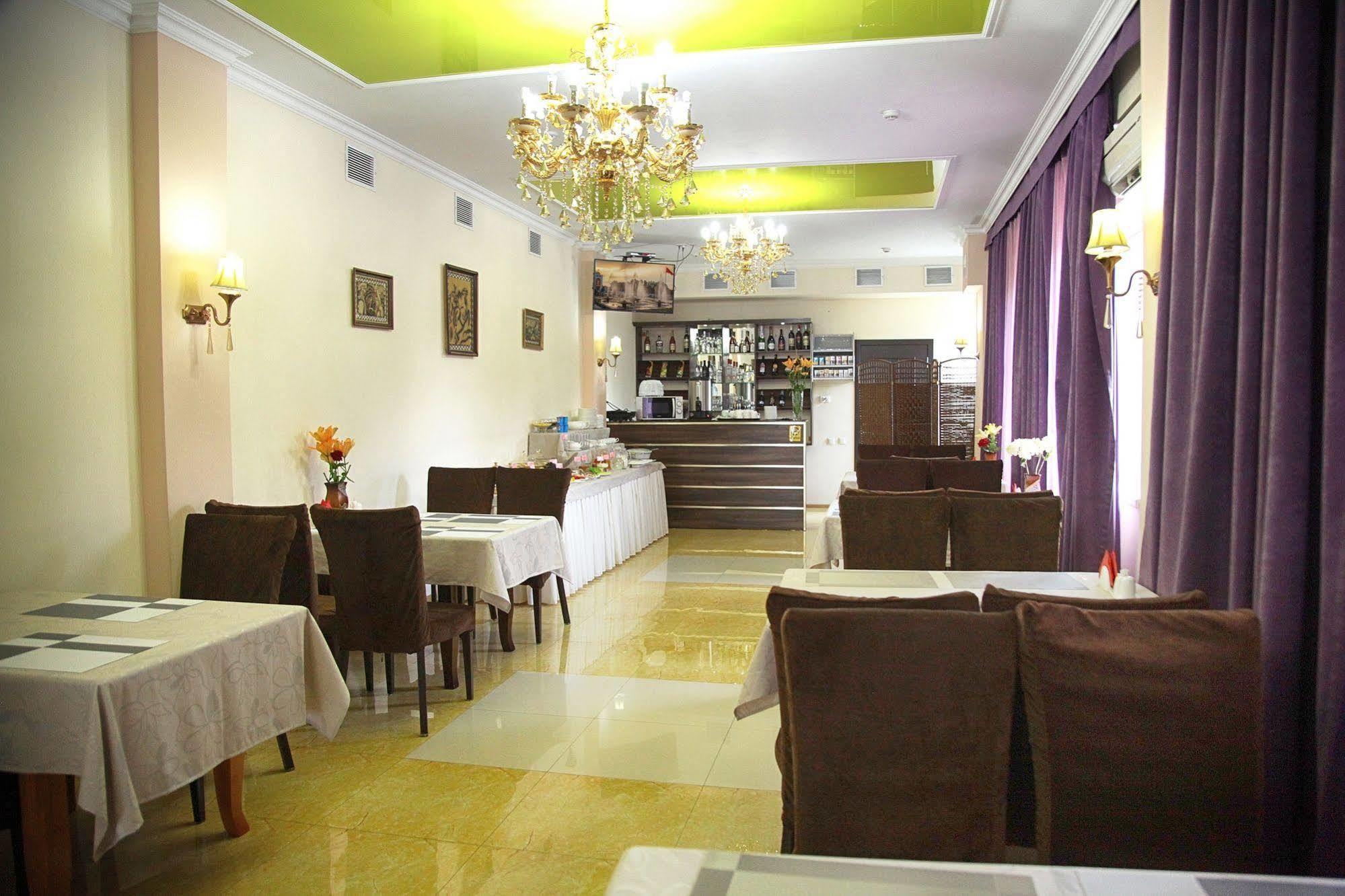 Voyage Hotel بيشكيك المظهر الخارجي الصورة
