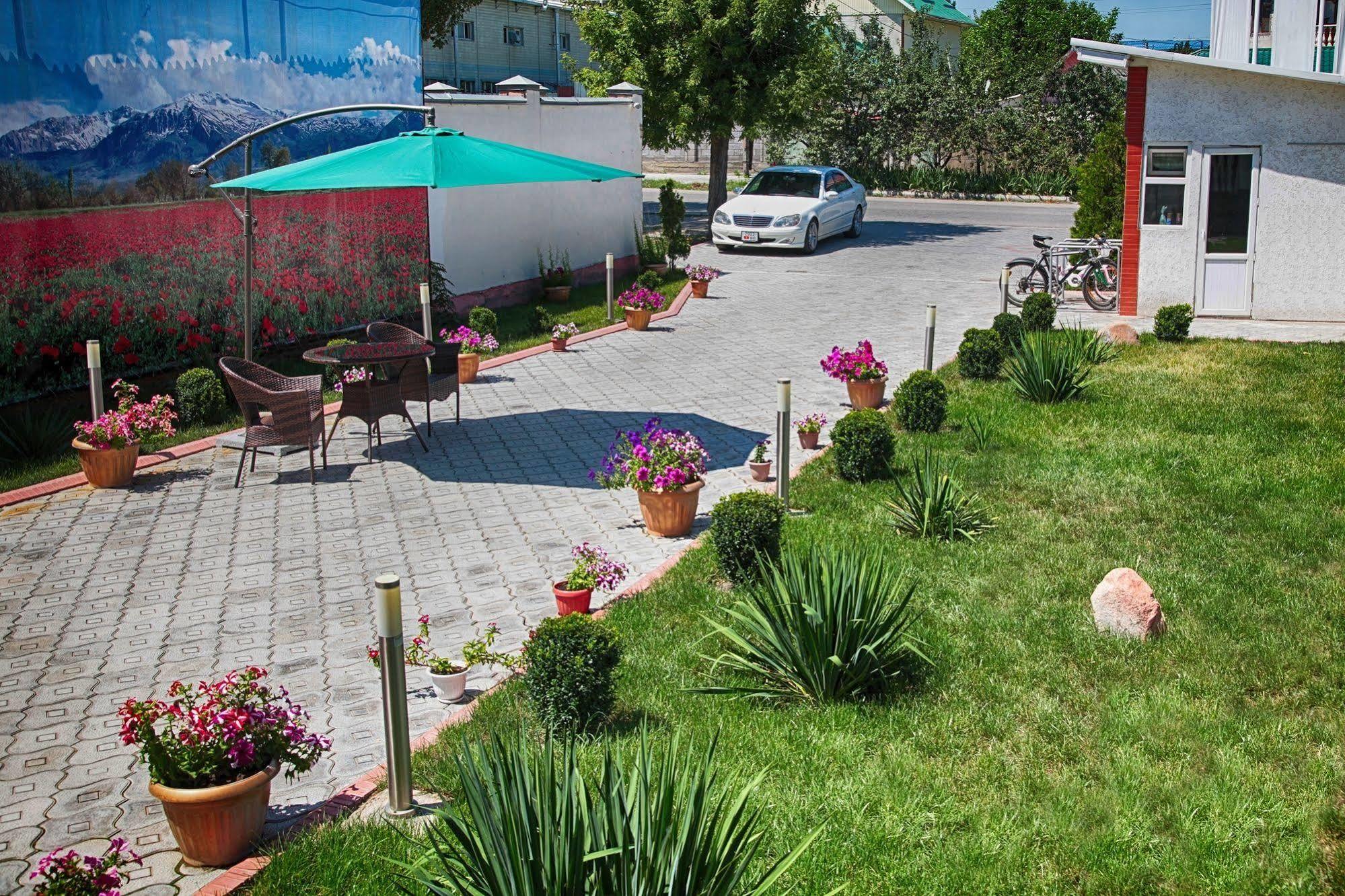 Voyage Hotel بيشكيك المظهر الخارجي الصورة