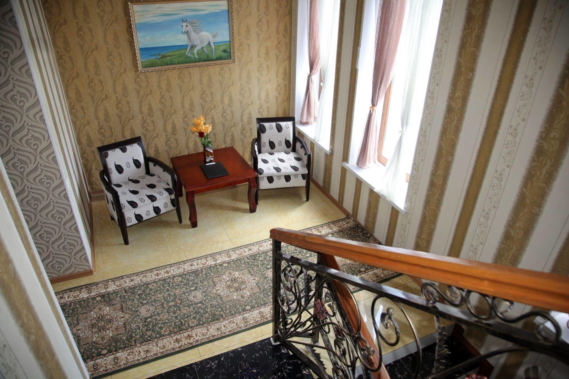 Voyage Hotel بيشكيك المظهر الخارجي الصورة